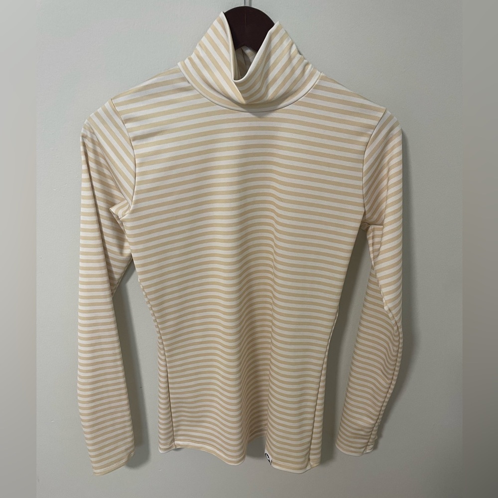 Mock neck base layer long sleeve shirt with thumb holes